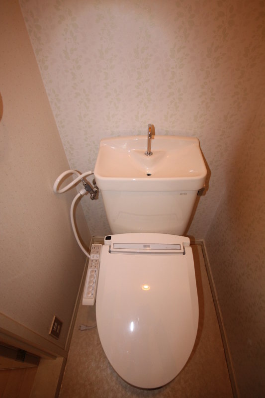 トイレ　※類似写真になります