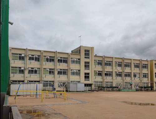 小学校　神戸市立舞子小学校（小学校）まで1645m