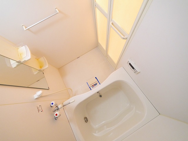 バス・シャワールーム　ゆったり過ごせるお風呂です