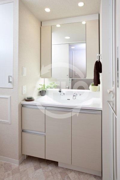 洗面設備　パークアクシスうつぼ公園　洗面脱衣所