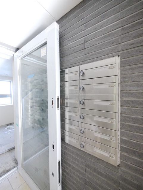 エントランス　★オートロック付きエントランス★