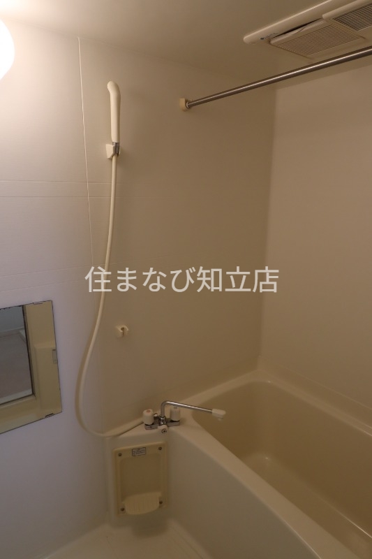 バス・シャワールーム　同型別部屋写真