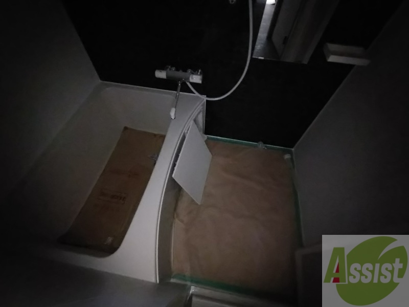 バス・シャワールーム　お風呂です。ゆっくりお風呂につかるのも体に良いですね