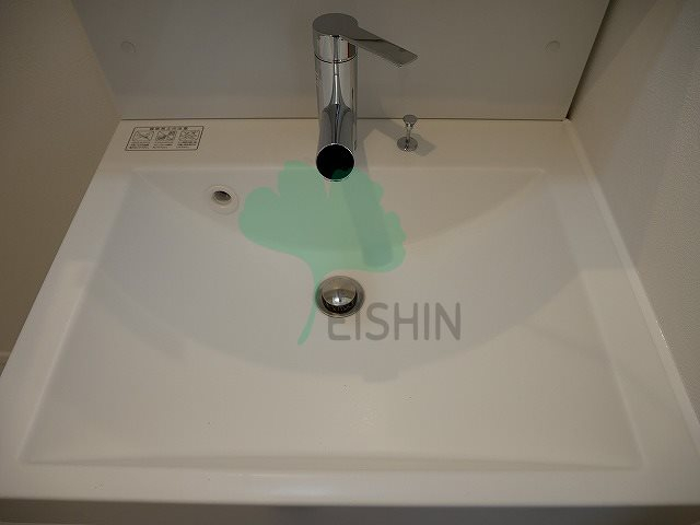 洗面設備　シンプルで使いやすい洗面台です！