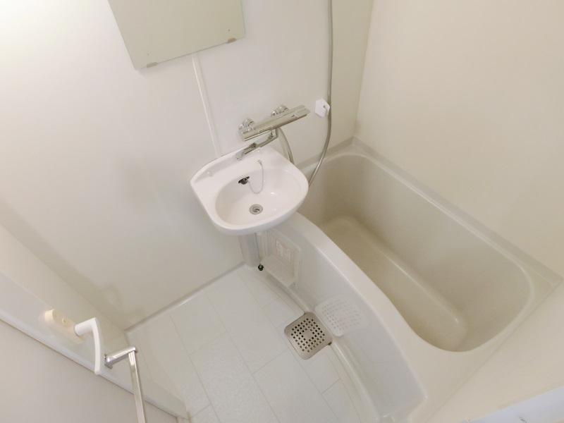 バス・シャワールーム　別タイプ参考写真　パレステュディオ小石川後楽園　文京区春日1