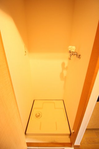 洗面設備　別タイプ参考写真　パレステュディオ小石川後楽園　文京区春日1