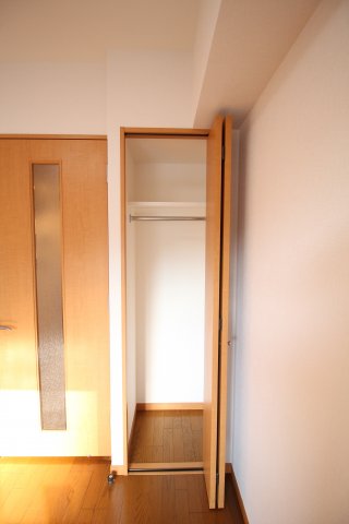 収納　別タイプ参考写真　パレステュディオ小石川後楽園　文京区春日1