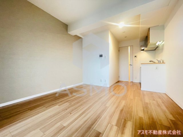 居室・リビング　同マンション別部屋　参考写真