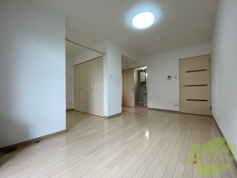 居室・リビング　広くてキレイなお部屋が広がっていて、充実した生活が送れそう。