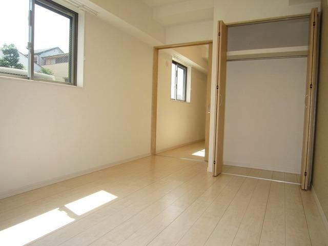 その他部屋・スペース　収納付の洋室です