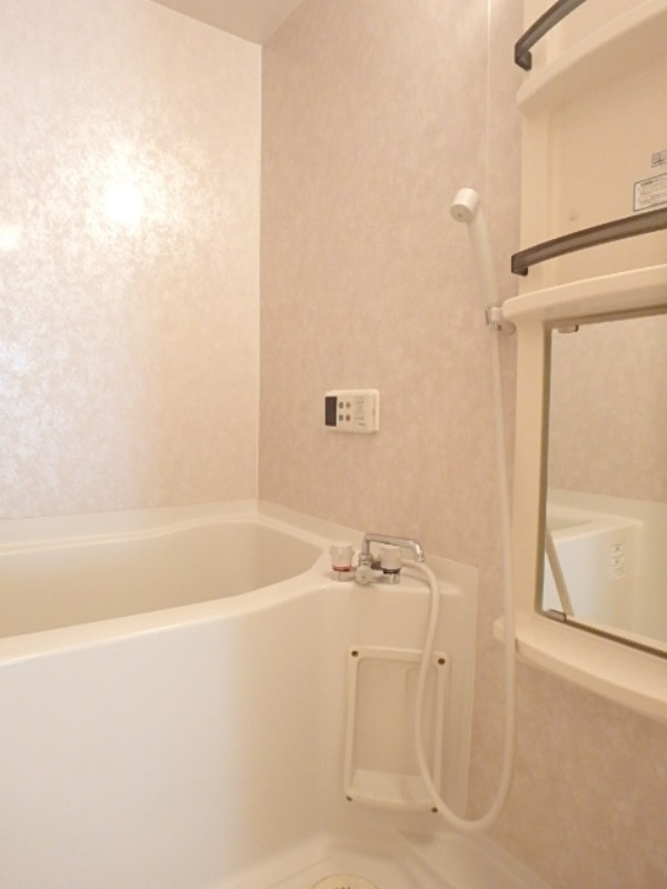 バス・シャワールーム　図面と現状に相違がある場合には現状を優先