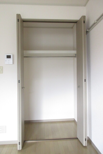 収納　洋室収納