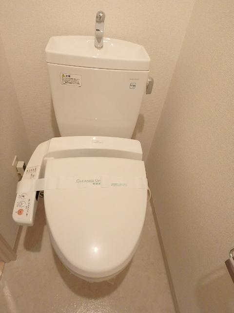 トイレ　ゆったりとした空間のトイレです