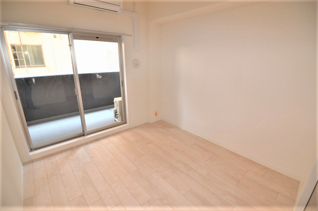 居室・リビング　写真は同マンションの別のお部屋のものです