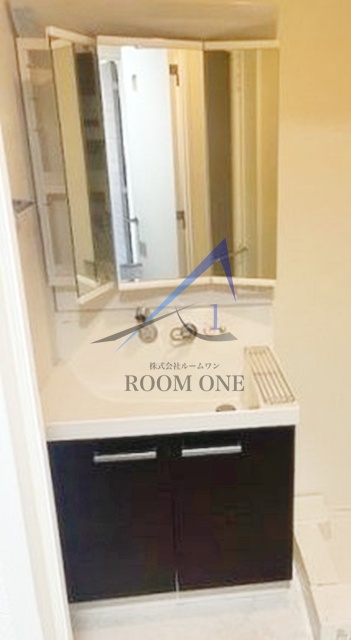 洗面設備　洗面台です。