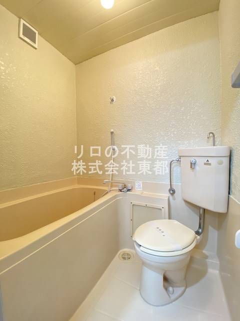 バス・シャワールーム　バスルームは浴槽付なので、ゆったり湯船につかれますね♪