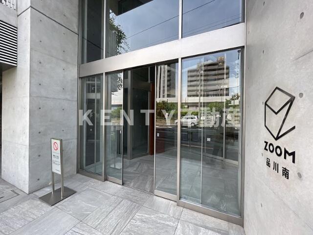 エントランス　建物の内部です