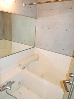 バス・シャワールーム　お風呂です