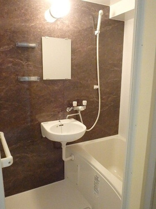 バス・シャワールーム　バス