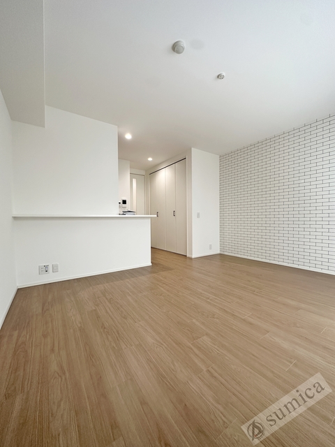 居室・リビング　広々１０帖・カウンターキッチンのオシャレ部屋です♪♪