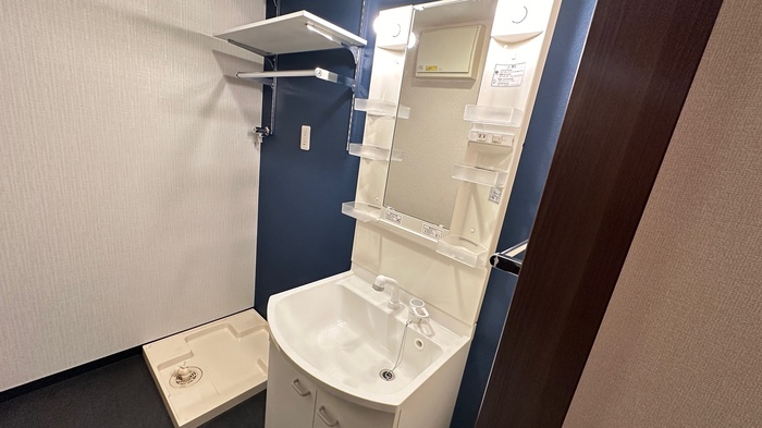 洗面設備　コンパクトで使いやすい洗面所