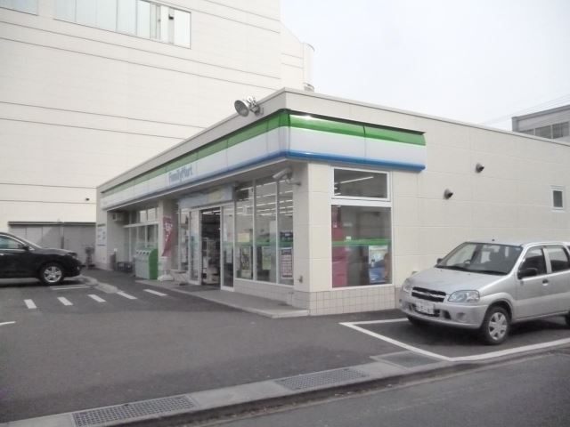 コンビニ　ファミリーマート長野大通り店（コンビニ）まで221m