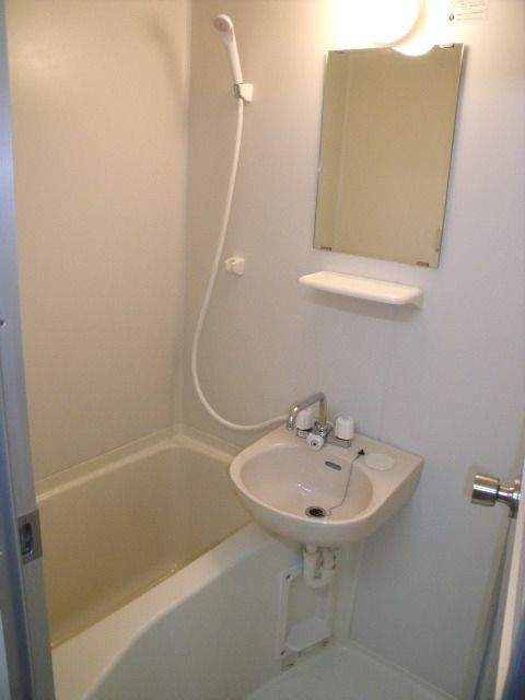 バス・シャワールーム　洗面