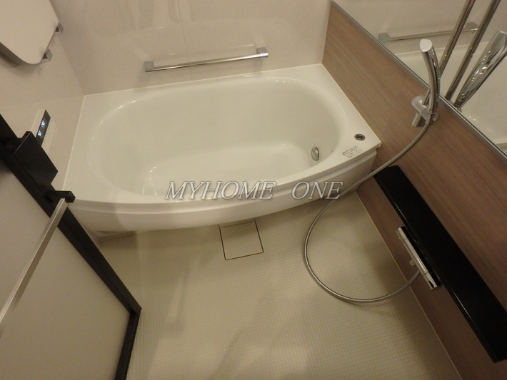 バス・シャワールーム　追焚バス