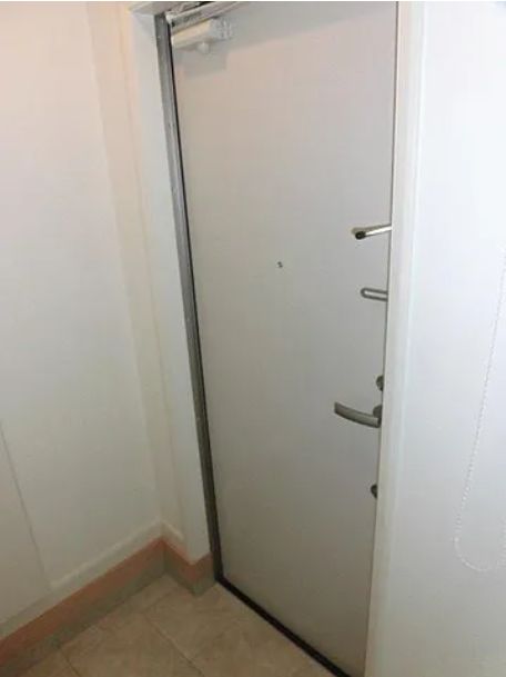 玄関　弊社は都内全域の物件をご紹介可能です！