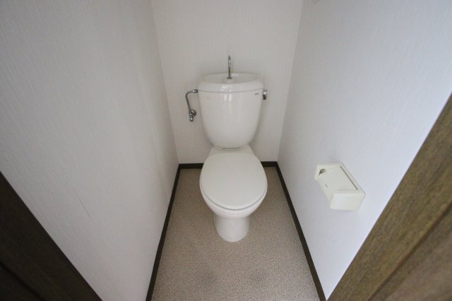 トイレ　別室の参考写真です。※現況優先