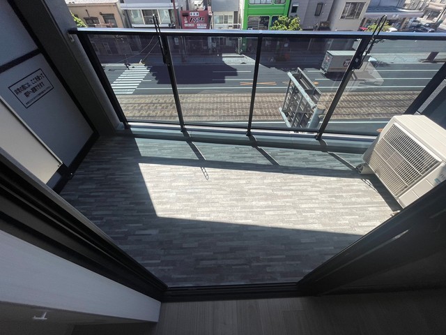 バルコニー　※他部屋の写真です。現況優先。