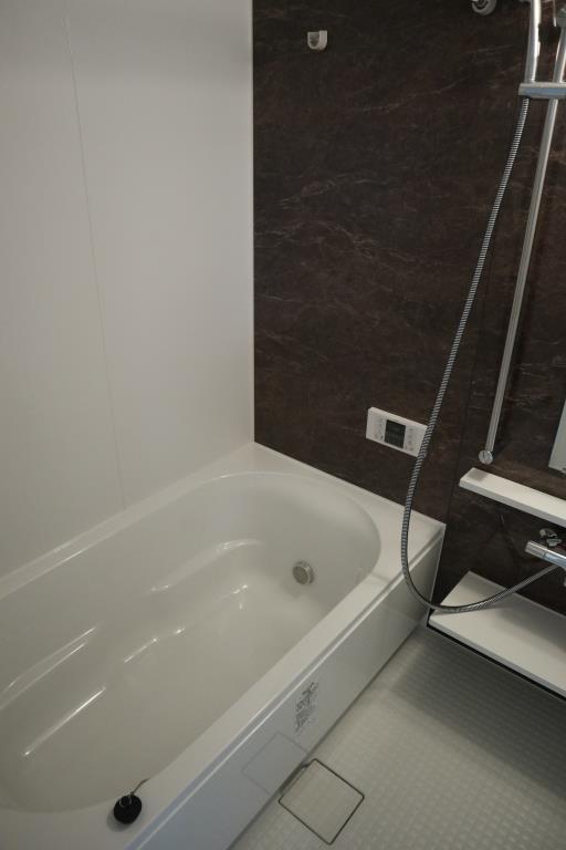 バス・シャワールーム　日々の暮らしに欠かせないお風呂です