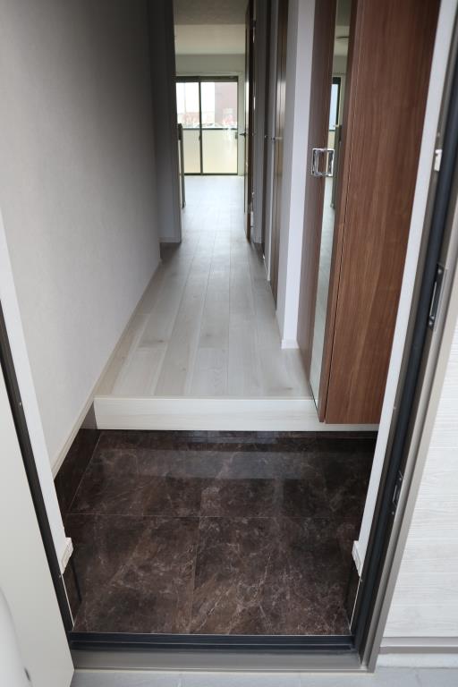 玄関　シンプルで使いやすい玄関です