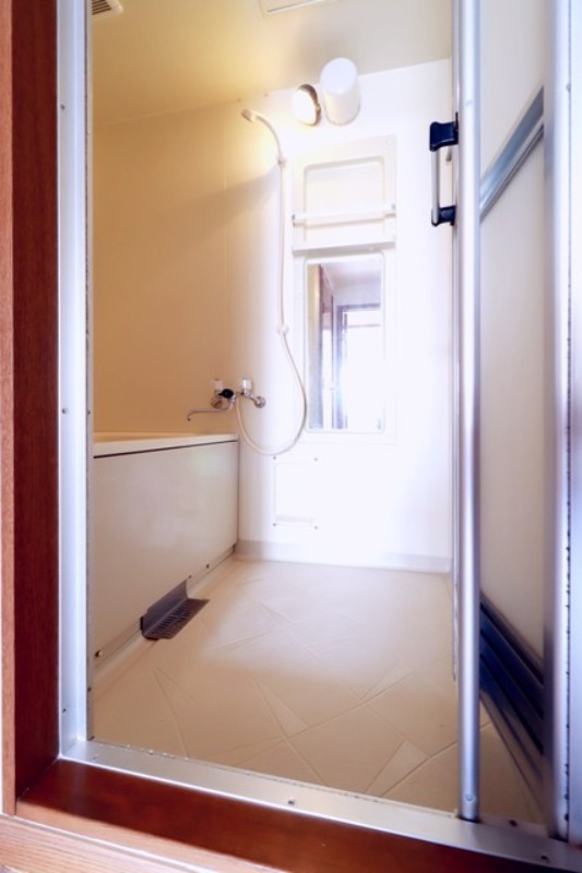 バス・シャワールーム　図面と現状に相違がある場合には現状を優先