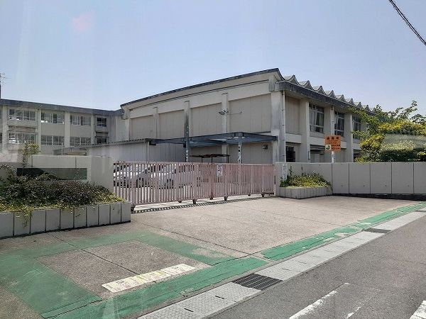 小学校　清和小学校（小学校）まで800m