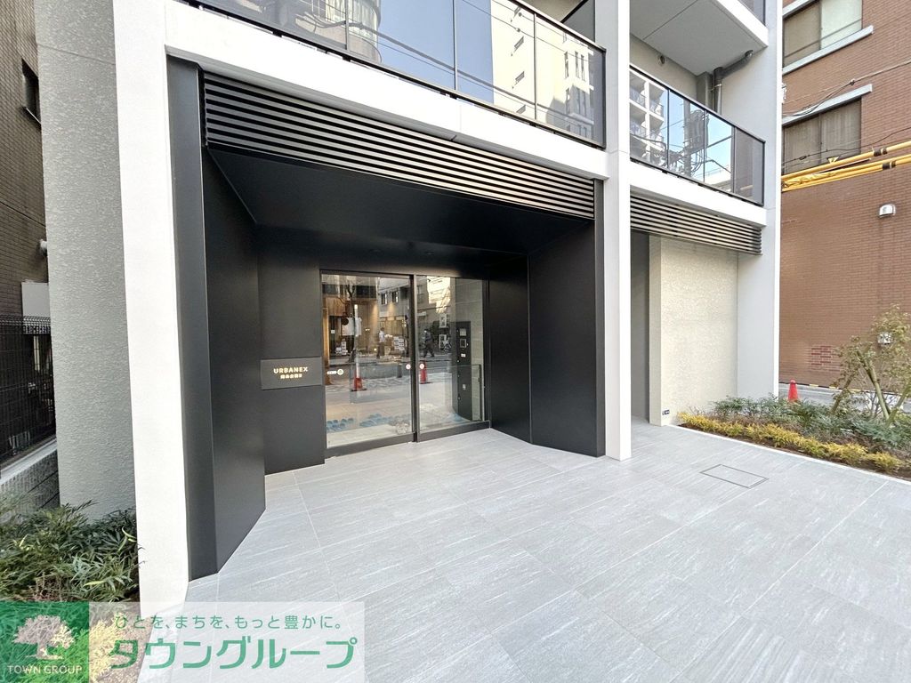 エントランス　エントランス