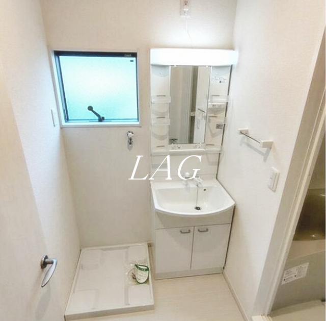 洗面設備　独立洗面台です。