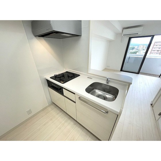 キッチン　※別部屋写真、現況優先