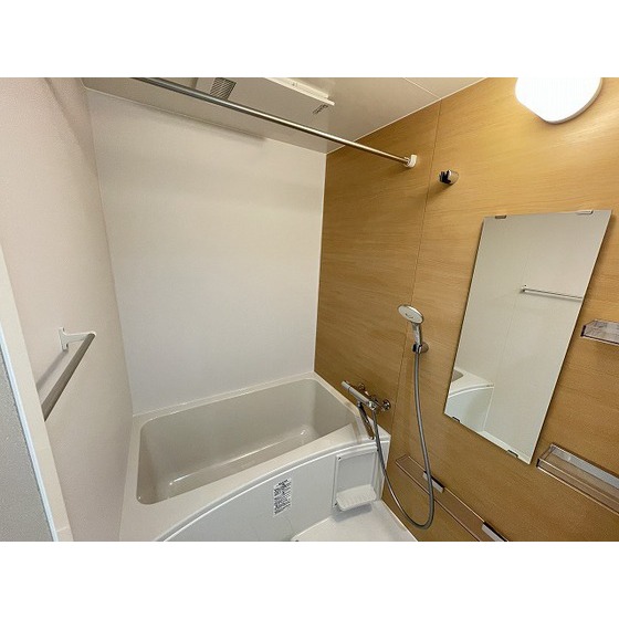 バス・シャワールーム　※別部屋写真、現況優先