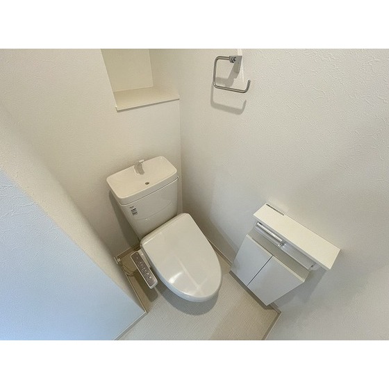 トイレ　※別部屋写真、現況優先