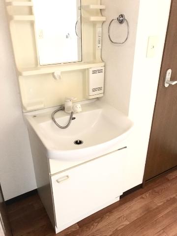 洗面設備　洗髪洗面化粧台