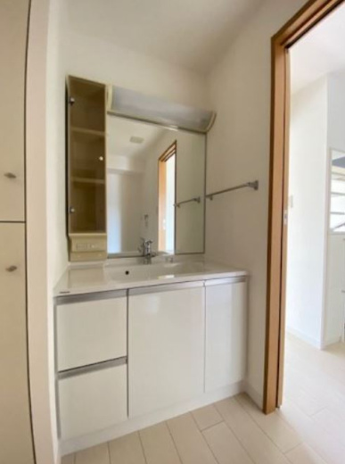 洗面設備　Ｔ’ｓ　ｇａｒｄｅｎ　西寺尾　D棟