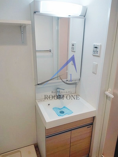 洗面設備　洗面台です。