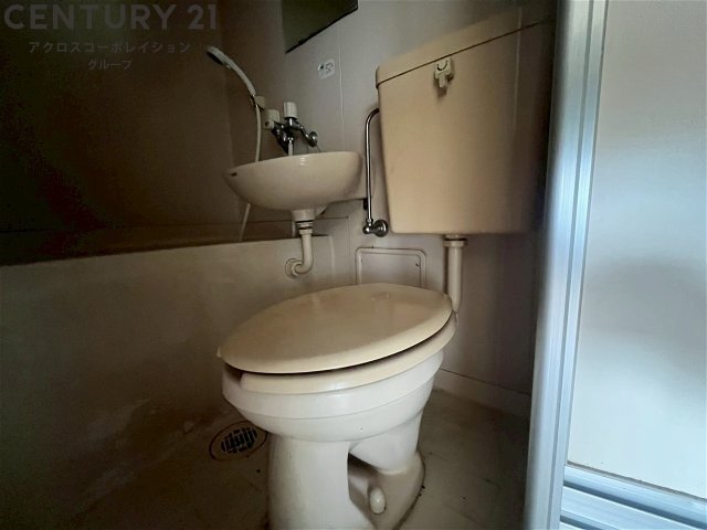 トイレ　浴室内にトイレがあります☆