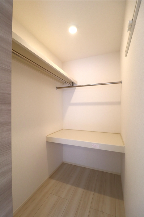 収納　ウォークインクローゼット