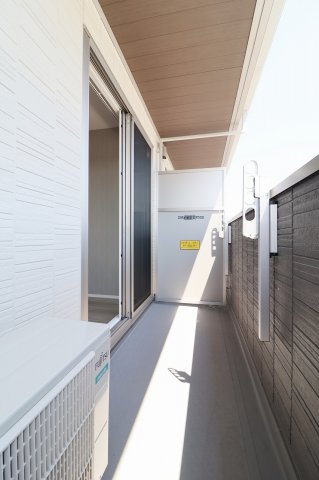 バルコニー　バルコニーからの眺めを楽しみながら食事をしませんか