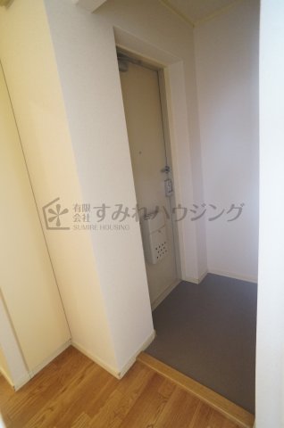 玄関　参考、同建物・反転間取りの号室
