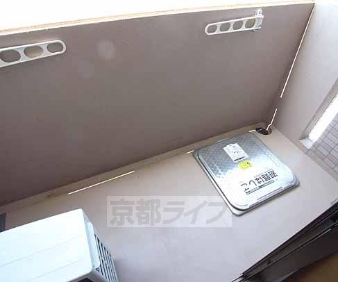 バルコニー　布団も十分干せます。