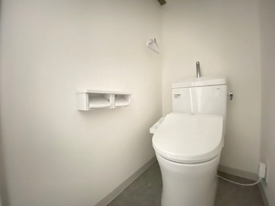 トイレ　※別部屋の写真です