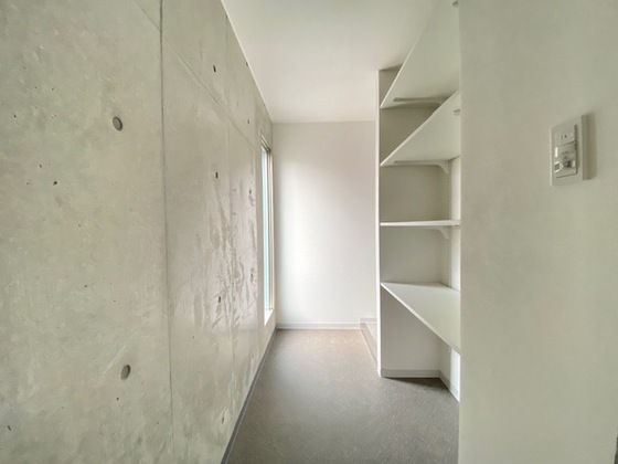 玄関　※別部屋の写真です